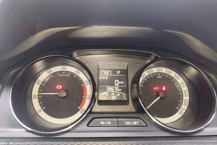 Used Skoda Kamiq 2018 1.5L Automatic Comfort Edition China VI Standard Instrument Cluster