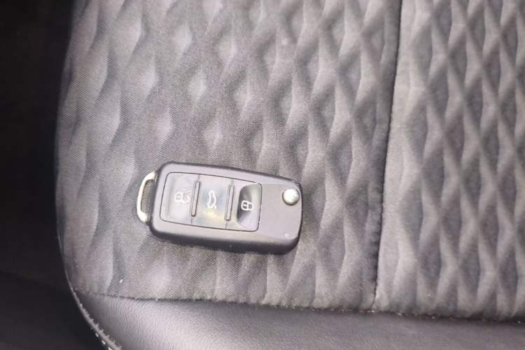 Used Skoda Kamiq 2018 1.5L Automatic Comfort Edition China VI Standard Interior 1