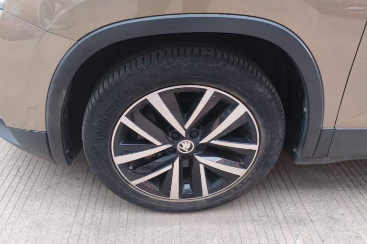 Used Skoda Kamiq 2018 1.5L Automatic Comfort Edition China VI Standard Left Front Wheel Hub