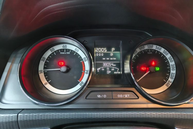 Used Skoda Kamiq 2018 1.5L Automatic Comfort Edition China VI Standard Odometer Close Up