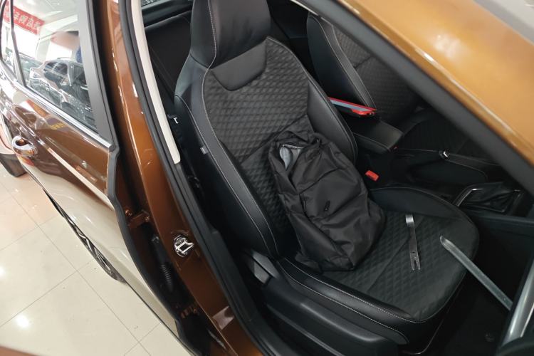 Used Skoda Kamiq 2018 1.5L Automatic Comfort Edition China VI Standard Right Front Seat