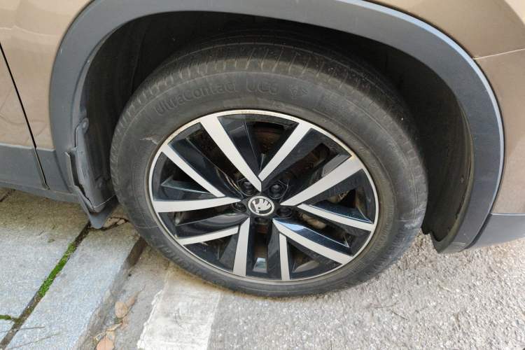 Used Skoda Kamiq 2018 1.5L Automatic Comfort Edition China V Standard Right Front Wheel Hub
