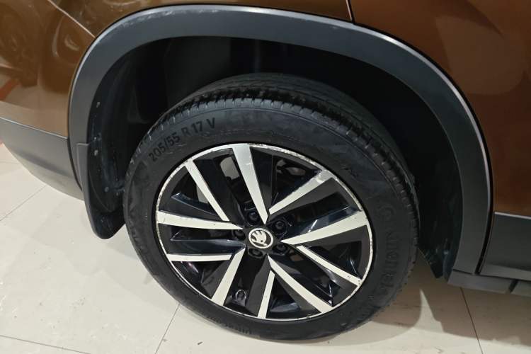Used Skoda Kamiq 2018 1.5L Automatic Comfort Edition China VI Standard Right Rear Wheel Hub