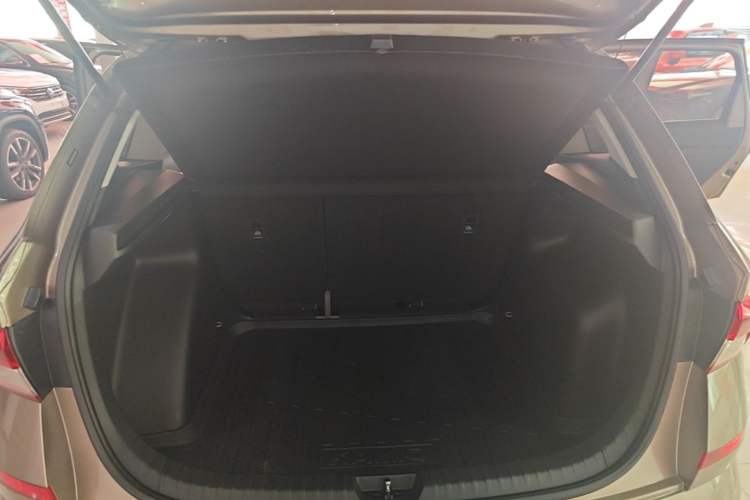 Used Skoda Kamiq 2018 1.5L Automatic Comfort Edition China VI Standard Trunk