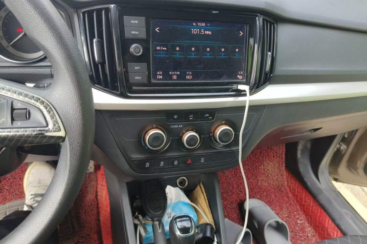 Used Skoda Kamiq 2018 1.5L Automatic Standard Version China V Emission Standard Audio And AC Panel