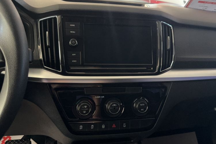 Used Skoda Kamiq 2018 1.5L Automatic Comfort Edition China V Standard Audio And AC Panel