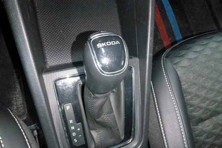 Used Skoda Kamiq 2018 1.5L Automatic Comfort Edition China V Standard Gear Lever