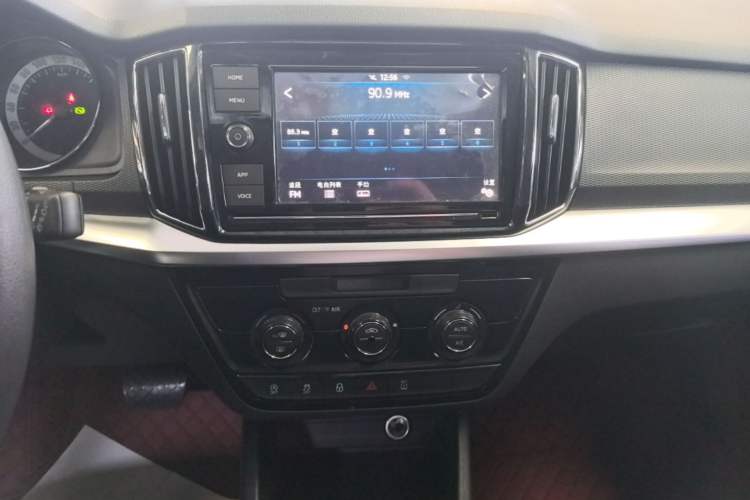 Used Skoda Kamiq 2018 1.5L Automatic Comfort Edition China VI Standard Audio And AC Panel