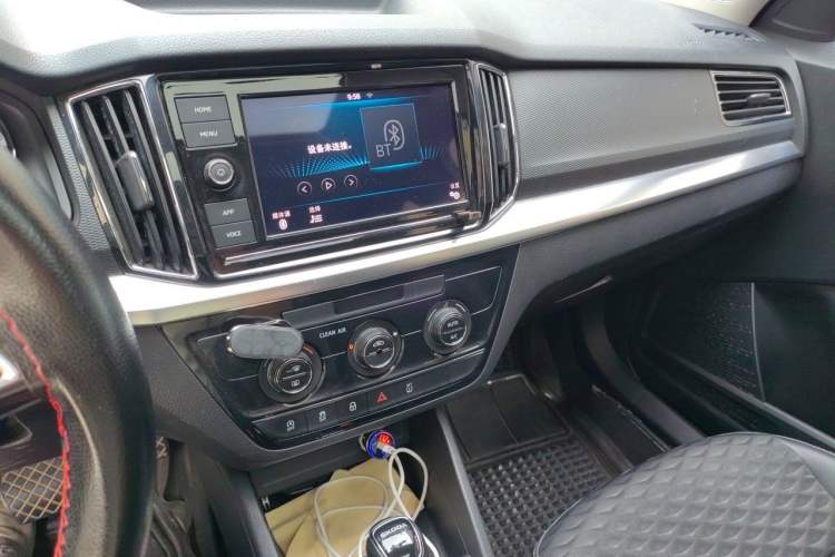 Used Skoda Kamiq 2018 1.5L Automatic Comfort Edition China VI Standard Audio And AC Panel