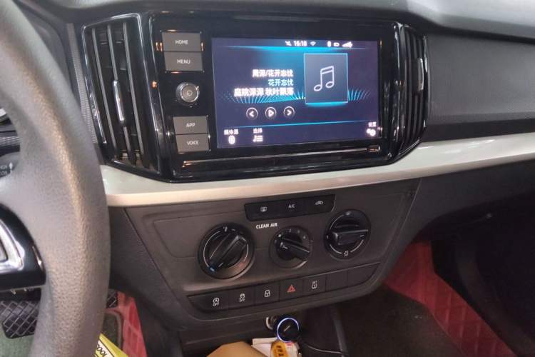 Used Skoda Kamiq 2018 1.5L Automatic Standard Edition China VI Audio And AC Panel