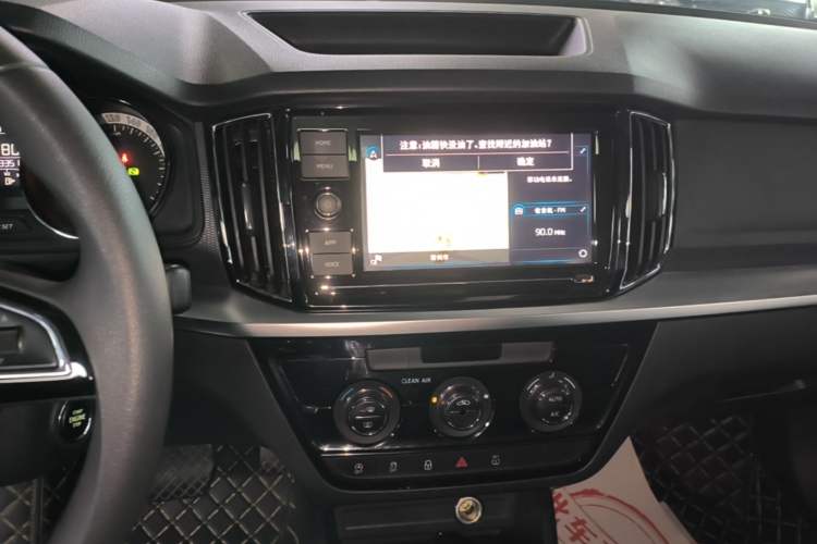 Used Skoda Kamiq 2018 1.5L Automatic Comfort Edition China VI Standard Audio And AC Panel