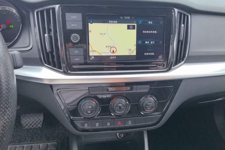 Used Skoda Kamiq 2018 1.5L Automatic Comfort Edition China V Standard Audio And AC Panel