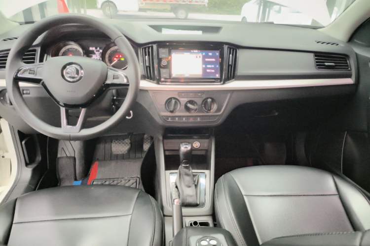 Used Skoda Kamiq 2018 1.5L Automatic Standard Edition China VI Audio And AC Panel
