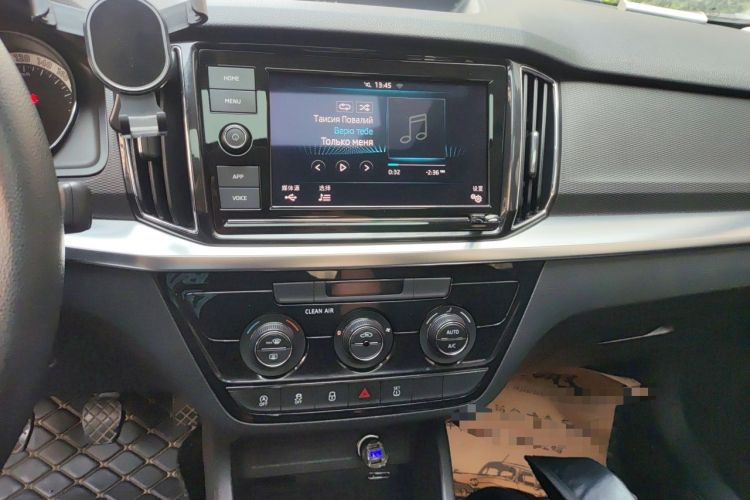 Used Skoda Kamiq 2018 1.5L Manual Comfort Edition China V Standard Audio And AC Panel
