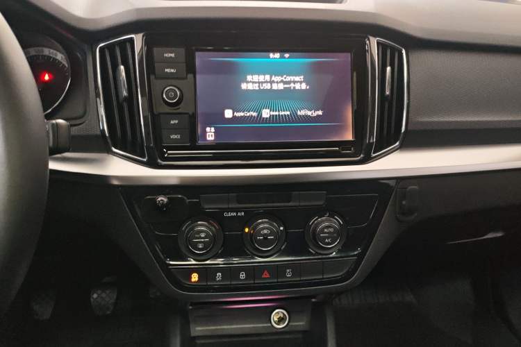 Used Skoda Kamiq 2018 1.5L Manual Comfort Edition China V Standard Audio And AC Panel