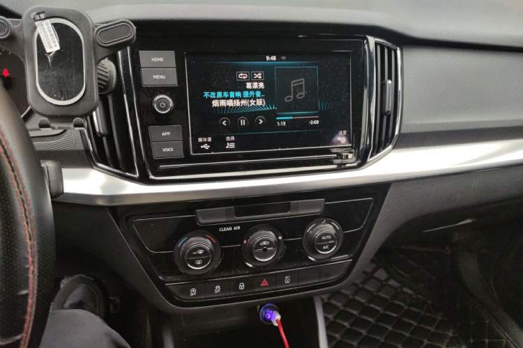 Used Skoda Kamiq 2018 1.5L Manual Comfort Edition China VI Standard Audio And AC Panel