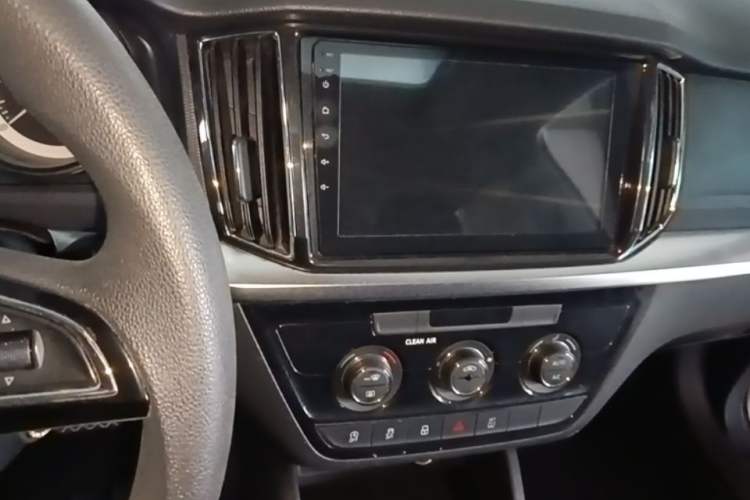 Used Skoda Kamiq 2018 1.5L Automatic Comfort Edition China V Standard Audio And AC Panel