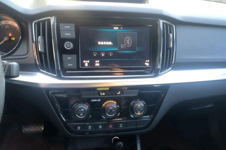 Used Skoda Kamiq 2018 1.5L Automatic Comfort Edition China V Standard Audio And AC Panel