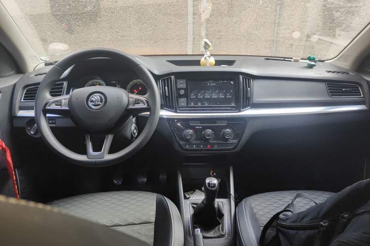 Used Skoda Kamiq 2018 1.5L Manual Comfort Edition China V Standard Center Console