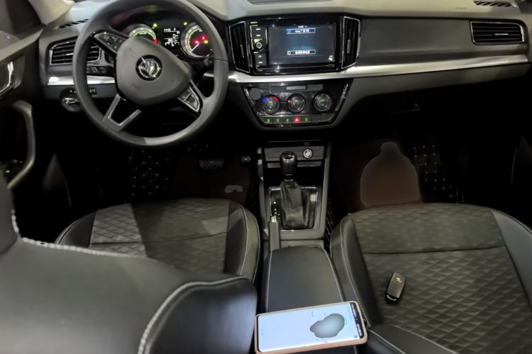 Used Skoda Kamiq 2018 1.5L Automatic Comfort Edition China VI Standard Center Console