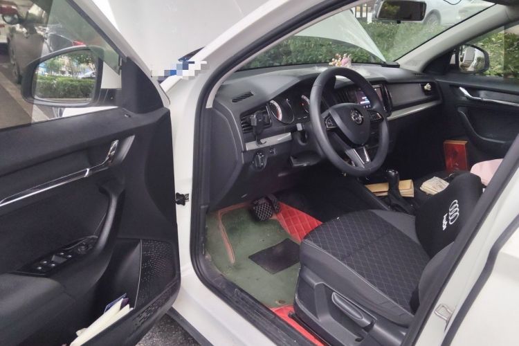 Used Skoda Kamiq 2018 1.5L Automatic Standard Edition China VI Driver Seat