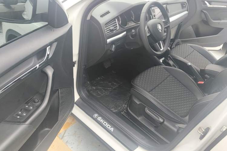 Used Skoda Kamiq 2018 1.5L Automatic Comfort Edition China VI Standard Driver Seat