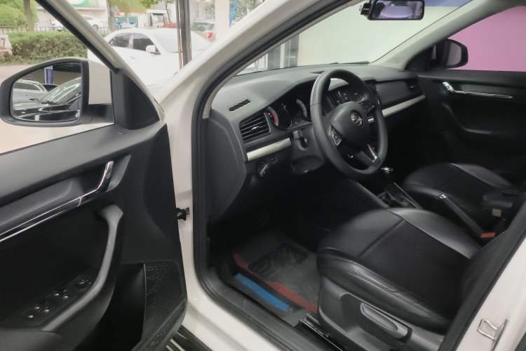 Used Skoda Kamiq 2018 1.5L Automatic Standard Edition China VI Driver Seat
