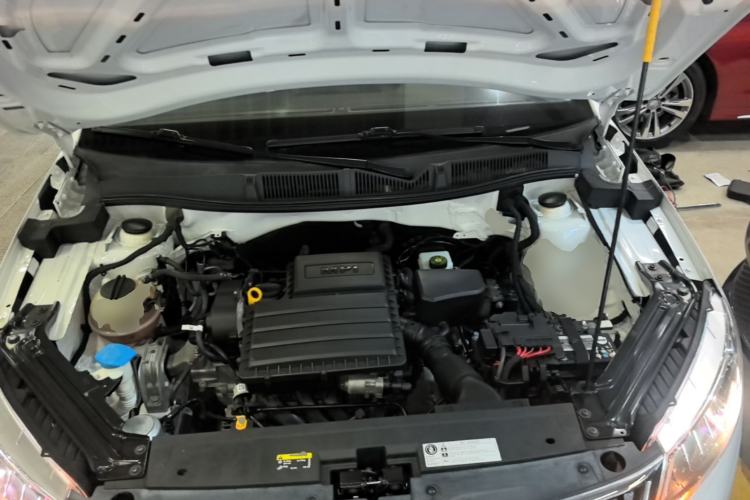 Used Skoda Kamiq 2018 1.5L Automatic Comfort Edition China VI Standard Engine Bay