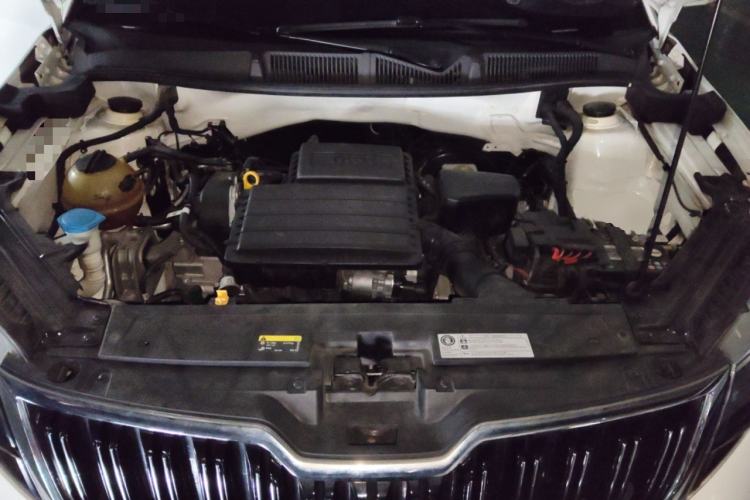 Used Skoda Kamiq 2018 1.5L Automatic Comfort Edition China VI Standard Engine Bay