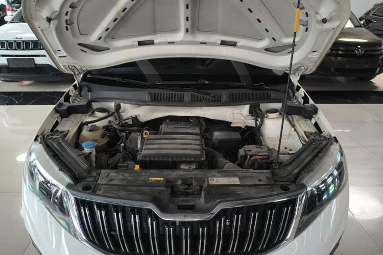 Used Skoda Kamiq 2018 1.5L Automatic Comfort Edition China VI Standard Engine Bay