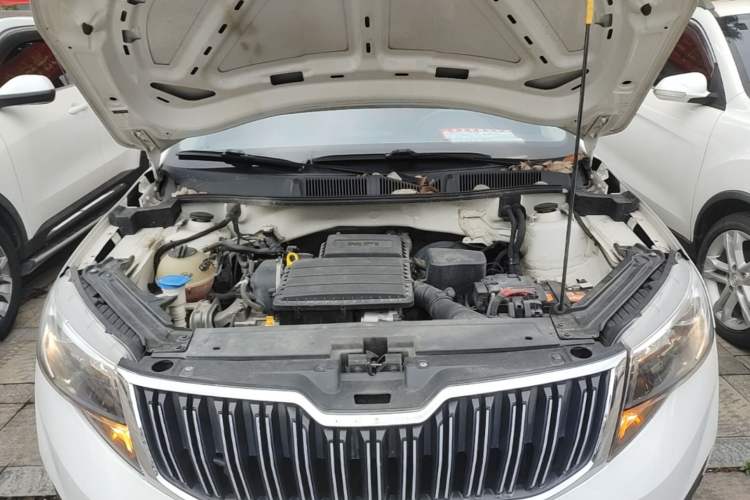 Used Skoda Kamiq 2018 1.5L Automatic Comfort Edition China VI Standard Engine Bay