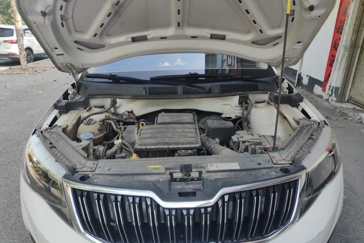 Used Skoda Kamiq 2018 1.5L Automatic Comfort Edition China VI Standard Engine Bay