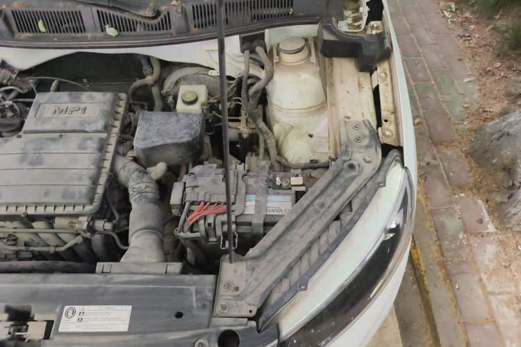 Used Skoda Kamiq 2018 1.5L Automatic Comfort Edition China VI Standard Engine Bay Left