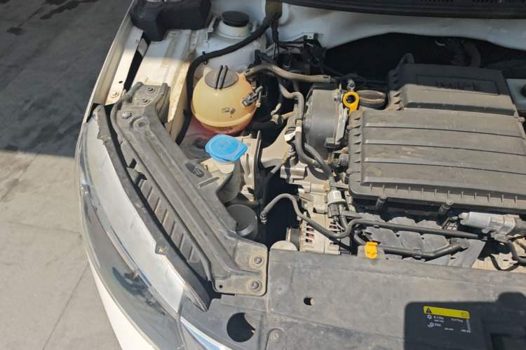 Used Skoda Kamiq 2018 1.5L Automatic Comfort Edition China VI Standard Engine Bay Right