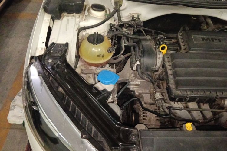 Used Skoda Kamiq 2018 1.5L Automatic Comfort Edition China VI Standard Engine Bay Right