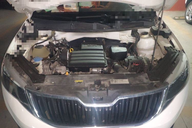 Used Skoda Kamiq 2018 1.5L Automatic Standard Edition China VI Engine Bay