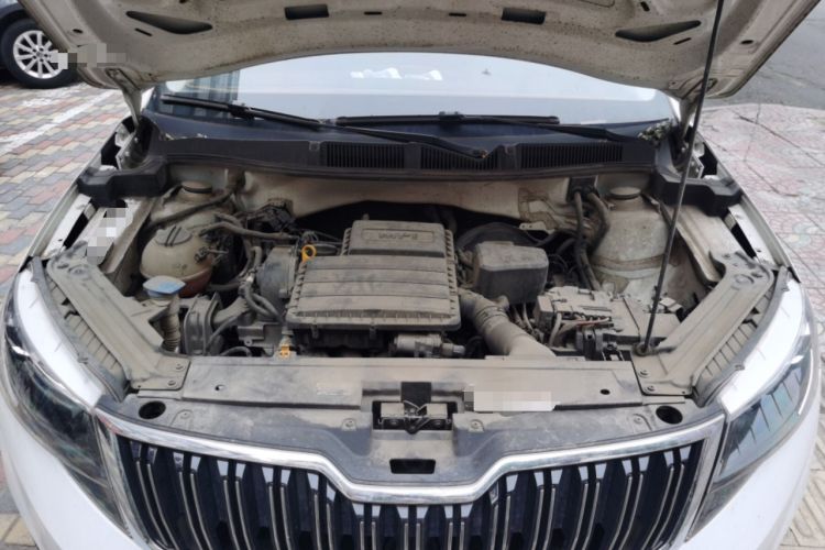Used Skoda Kamiq 2018 1.5L Automatic Comfort Edition China VI Standard Engine Bay