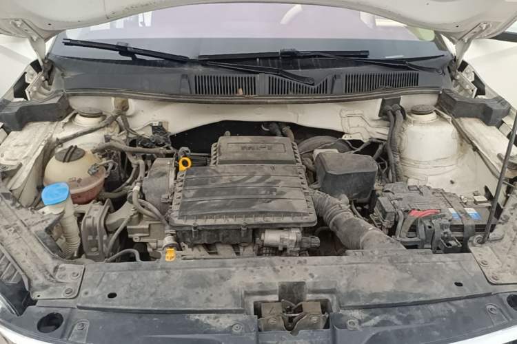 Used Skoda Kamiq 2018 1.5L Automatic Comfort Edition China VI Standard Engine Bay
