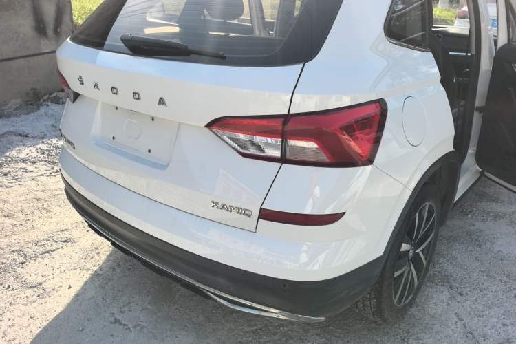 Used Skoda Kamiq 2018 1.5L Manual Comfort Edition China VI Standard Exterior 3