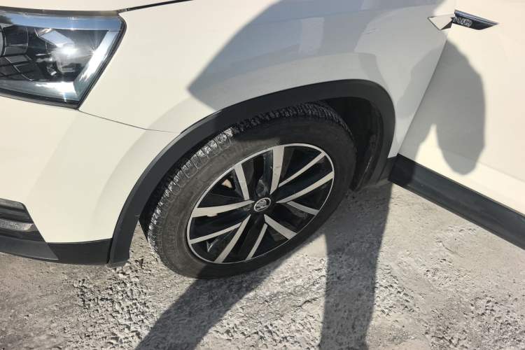 Used Skoda Kamiq 2018 1.5L Manual Comfort Edition China VI Standard Exterior 4