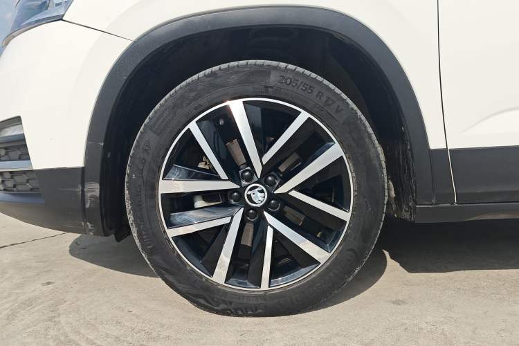 Used Skoda Kamiq 2018 1.5L Automatic Comfort Edition China VI Standard Exterior 7