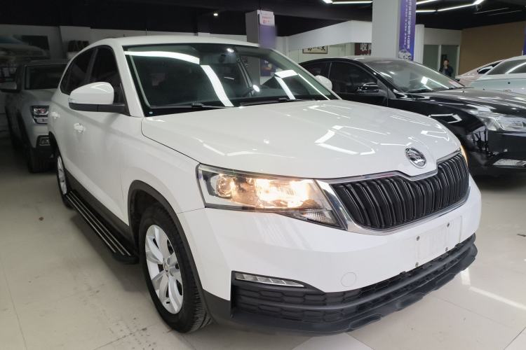 Used Skoda Kamiq 2018 1.5L Automatic Standard Edition China VI Front Right 45 Deg