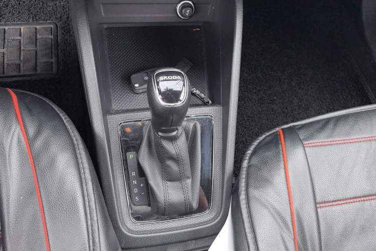Used Skoda Kamiq 2018 1.5L Automatic Comfort Edition China V Standard Gear Lever
