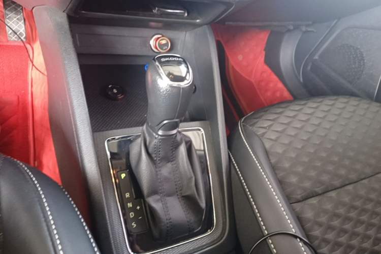 Used Skoda Kamiq 2018 1.5L Automatic Comfort Edition China V Standard Gear Lever