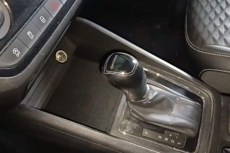 Used Skoda Kamiq 2018 1.5L Automatic Comfort Edition China V Standard Gear Lever
