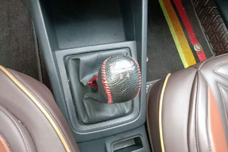 Used Skoda Kamiq 2018 1.5L Manual Standard Edition China V standard Gear Lever