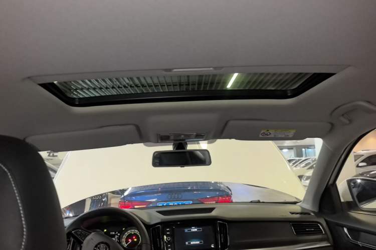 Used Skoda Kamiq 2018 1.5L Automatic Comfort Edition China VI Standard Headliner