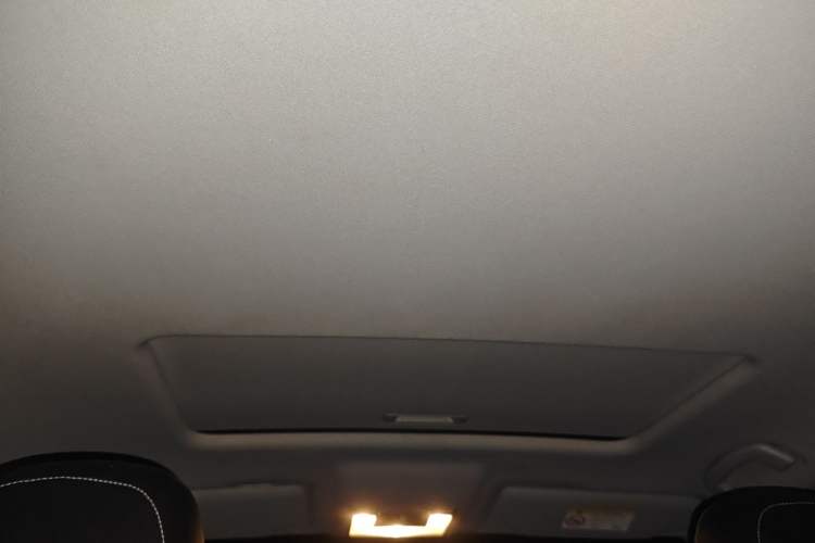 Used Skoda Kamiq 2018 1.5L Automatic Comfort Edition China VI Standard Headliner
