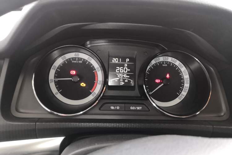 Used Skoda Kamiq 2018 1.5L Automatic Comfort Edition China VI Standard Instrument Cluster