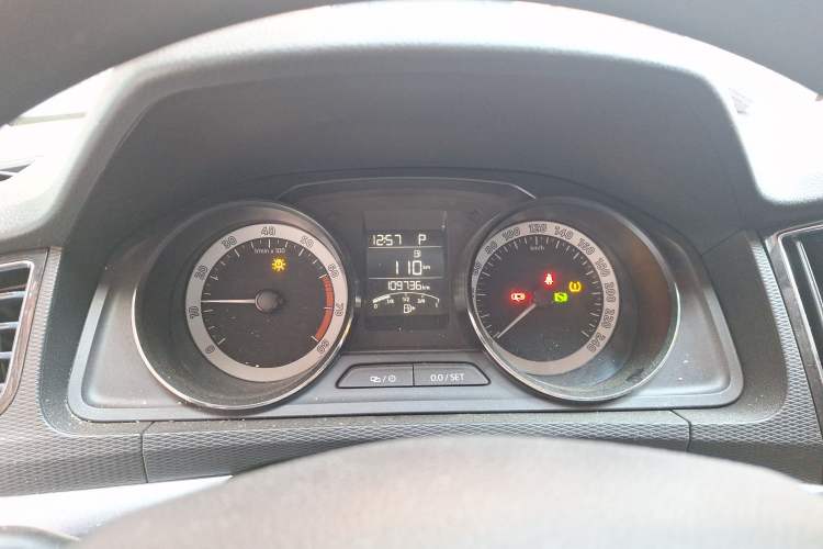 Used Skoda Kamiq 2018 1.5L Automatic Comfort Edition China VI Standard Instrument Cluster